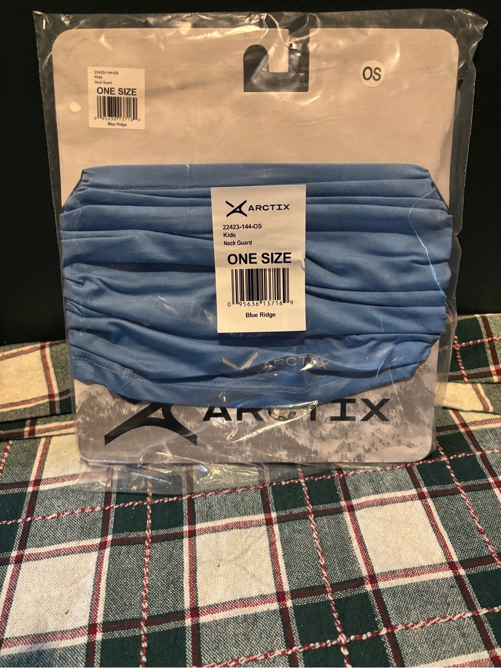 Arctix Kids Neck Guard in Blue Ridge
